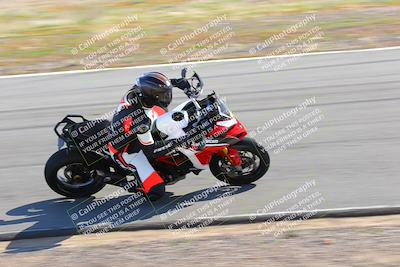 media/Feb-05-2023-Classic Track Day (Sun) [[c35aca4a42]]/Group 2/session 1 turn 9/